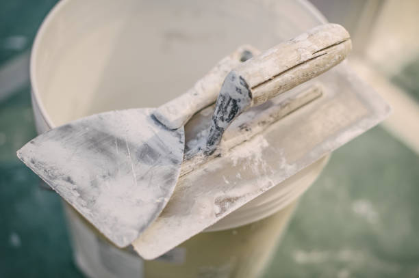 Best Emergency Mold Remediation  in Hubbard, OR